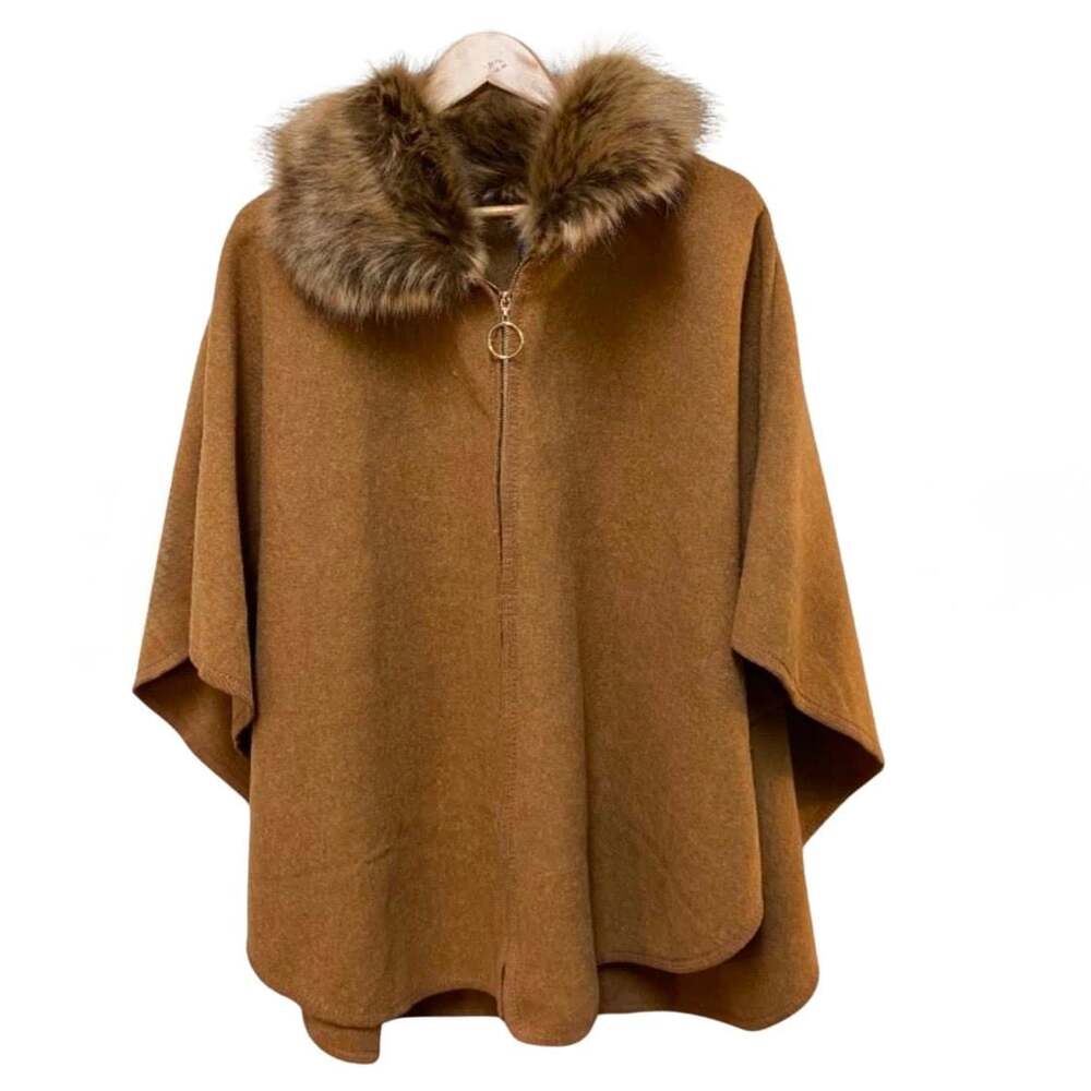NWT Modena Camel Faux Fur Collar Zip-Up Poncho Cape - One Size